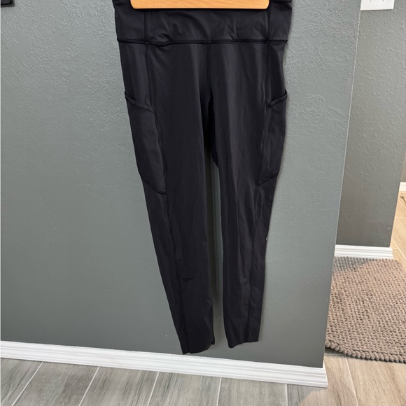 lululemon athletica Black Leggings with Side Pocket - Picture 4 of 4